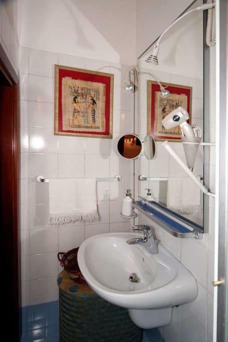Casa Vacanza Lyudmyla Местре Екстериор снимка