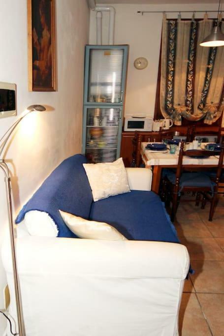 Casa Vacanza Lyudmyla Местре Екстериор снимка