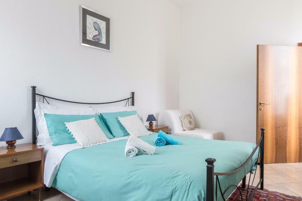 Casa Vacanza Lyudmyla Местре Екстериор снимка