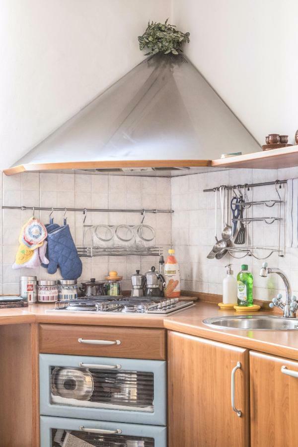 Casa Vacanza Lyudmyla Местре Екстериор снимка