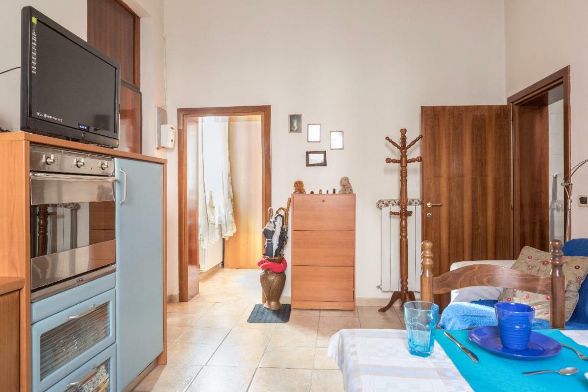 Casa Vacanza Lyudmyla Местре Екстериор снимка