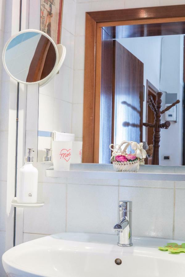 Casa Vacanza Lyudmyla Местре Екстериор снимка